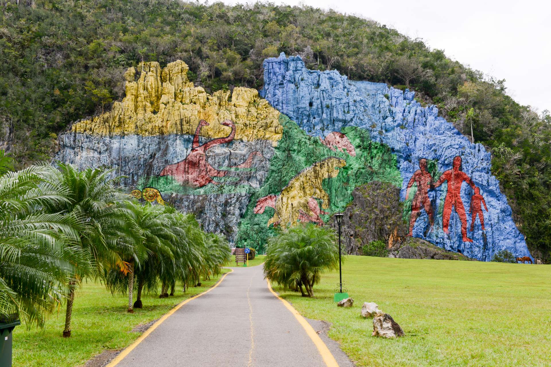 Kuba Vinales mural